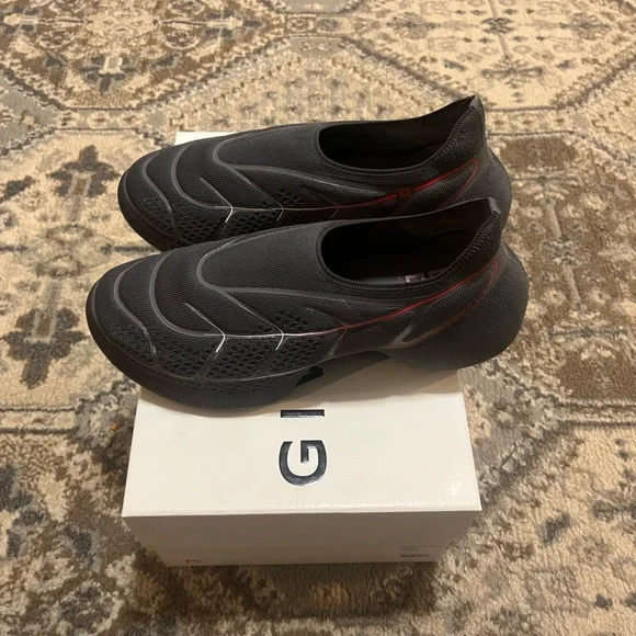 Givenchy Men's Black Sneakers